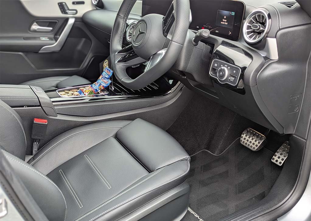 Freshly cleaned car interior - Mercedes valet by Mad Monkey in Kent, premium service Freshly cleaned car interior - Mercedes valet by Mad Monkey in Kent